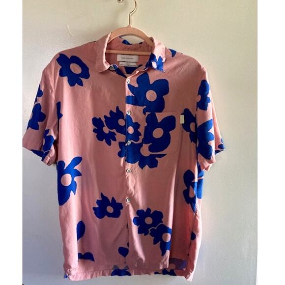 Urban Outfitters DAISY Print Button-Down Men's Shirt - Men's Pink Shirt - S - Picture 2 of 8